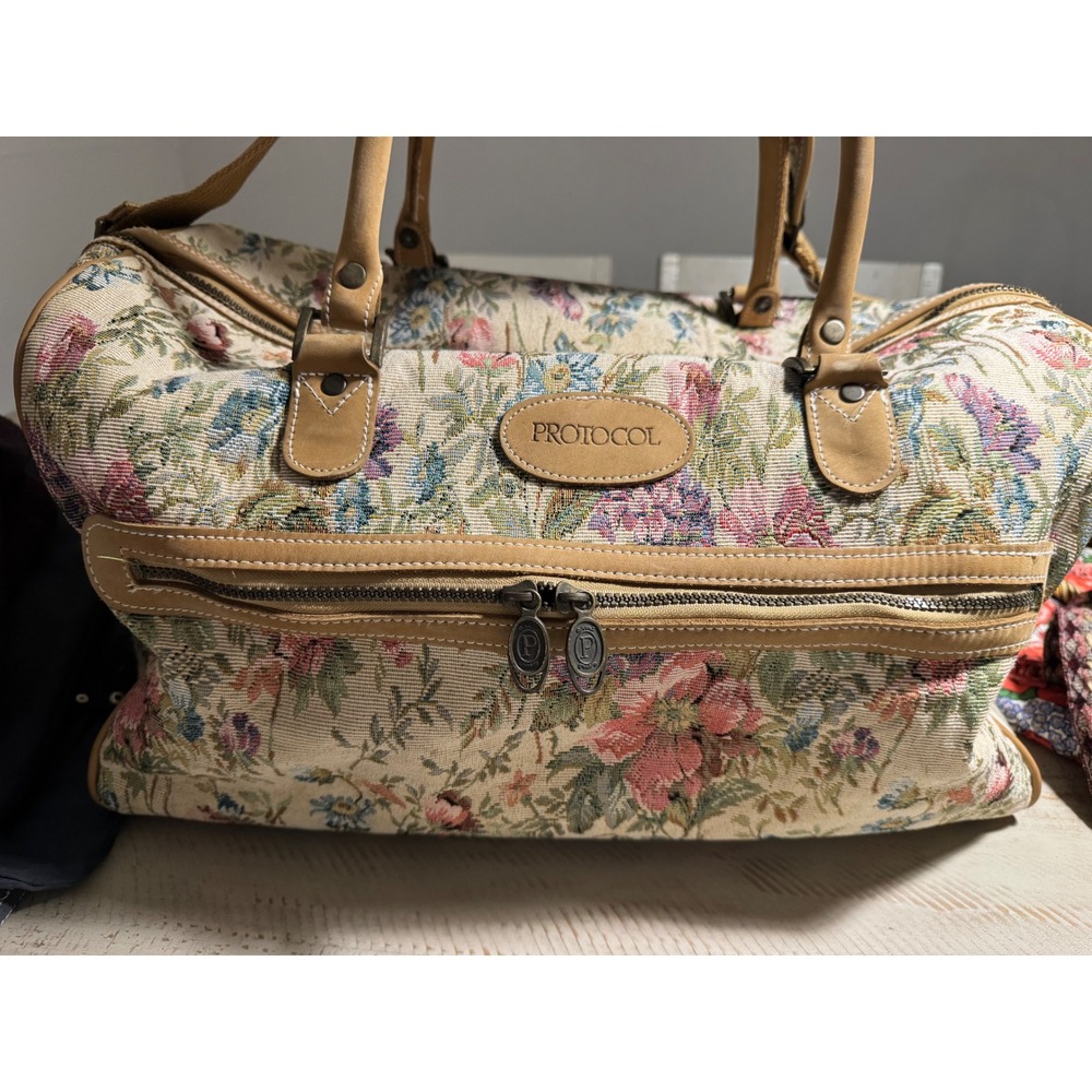 Protocol Vintage Floral Tapestry Duffel Bag Weekend Travel Carry On Tan Trim